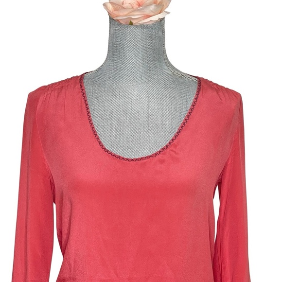 Primrose 100% Silk
Scoop Neck Blouse -
Coral Rose size XS - Picture 2 of 13